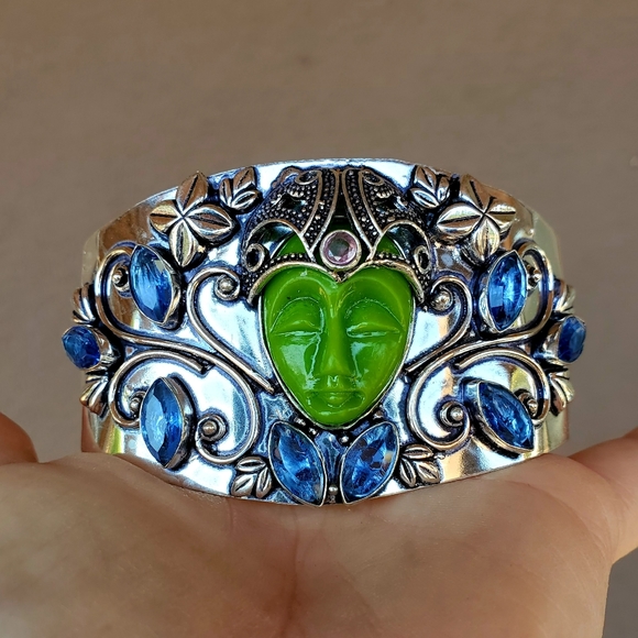 New Carved Green Goddess Face Iolite 925 Silver Adjustable Cuff Bracelet. - Picture 8 of 16